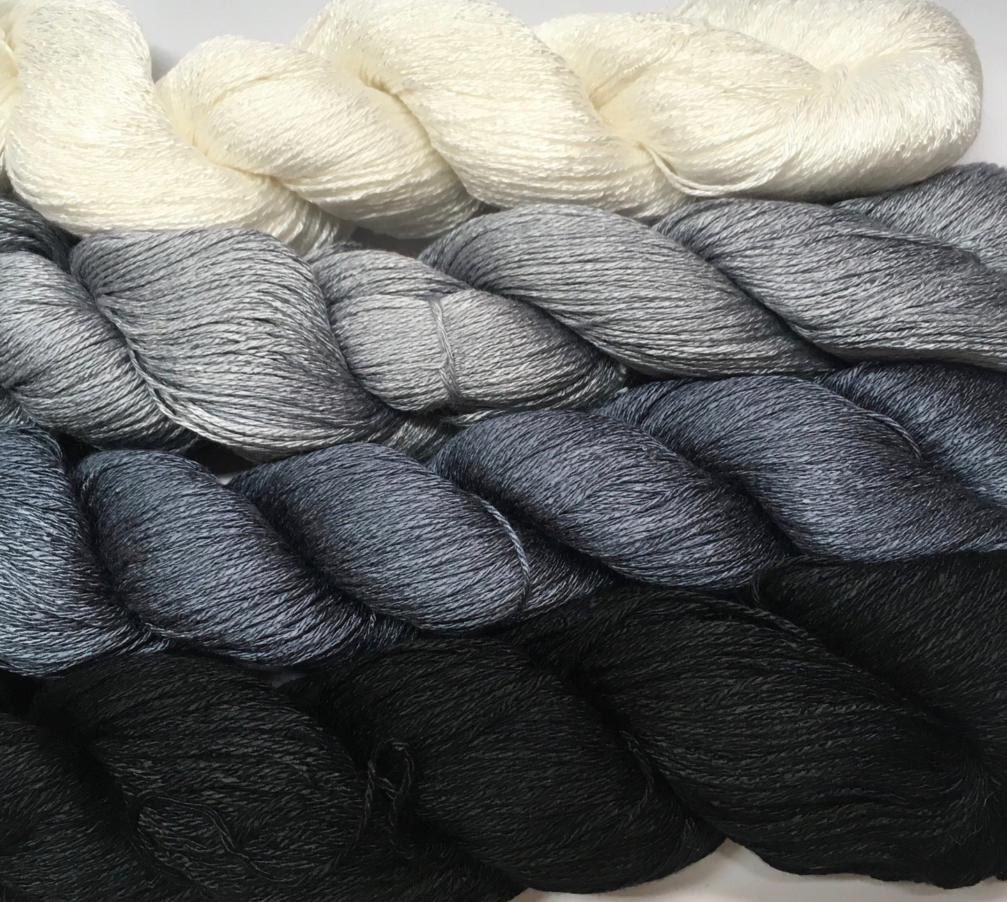 Makimo Color Steps Bamboo Yarn