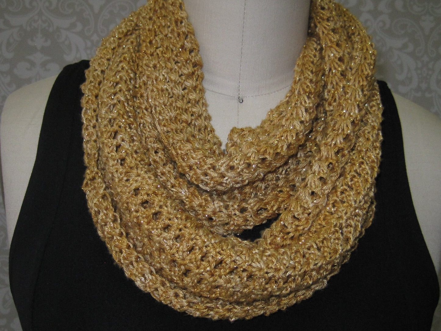 Shells Around Cowl Pattern