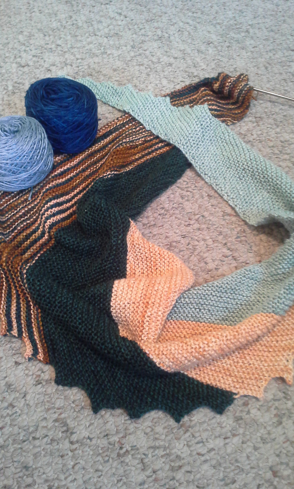 Color Banded Hitchhiker Yarn Kit