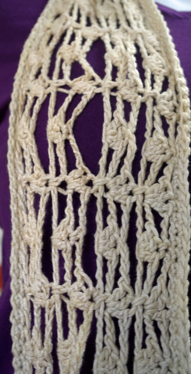 Lovely Crochet Cowl Pattern